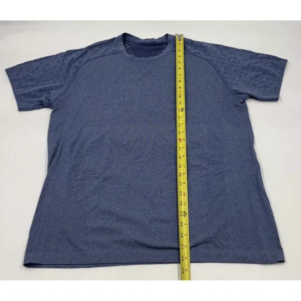 Lululemon‎ Men's XL Blue Short Sleeve Athletic Shirt - Picture 3 of 5